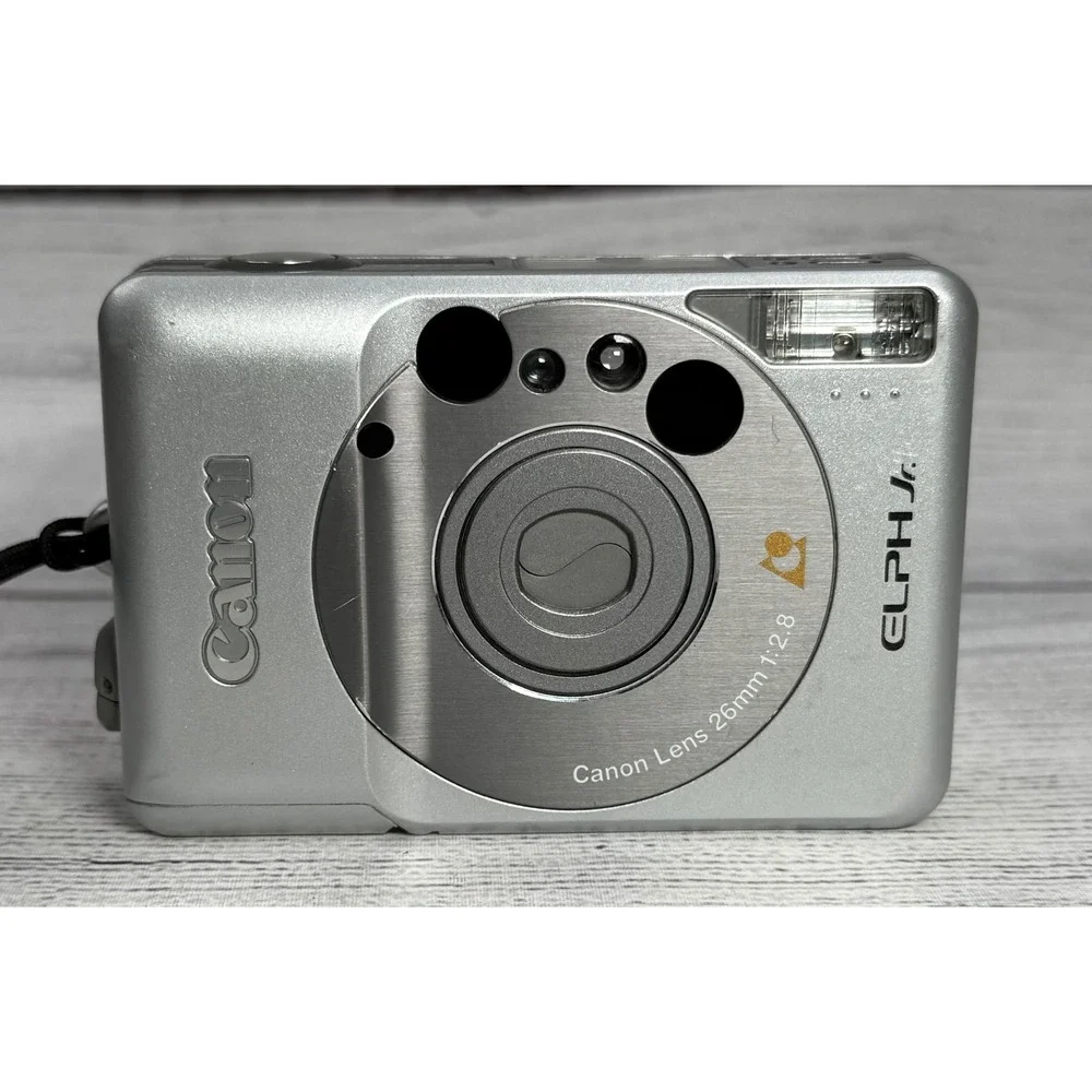 Canon ELPH Jr‎ 26mm f2.8 APS Film Camera Silver Point and Shoot Vintage